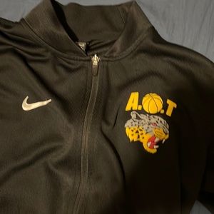 Nike Eybl AOT Hoodie Size Medium